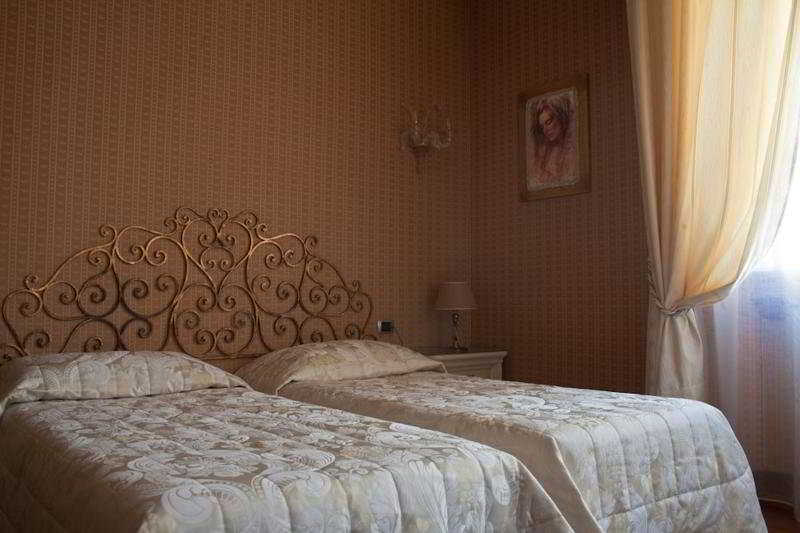 C-Hotels De Rose Palace 佛罗伦萨 外观 照片