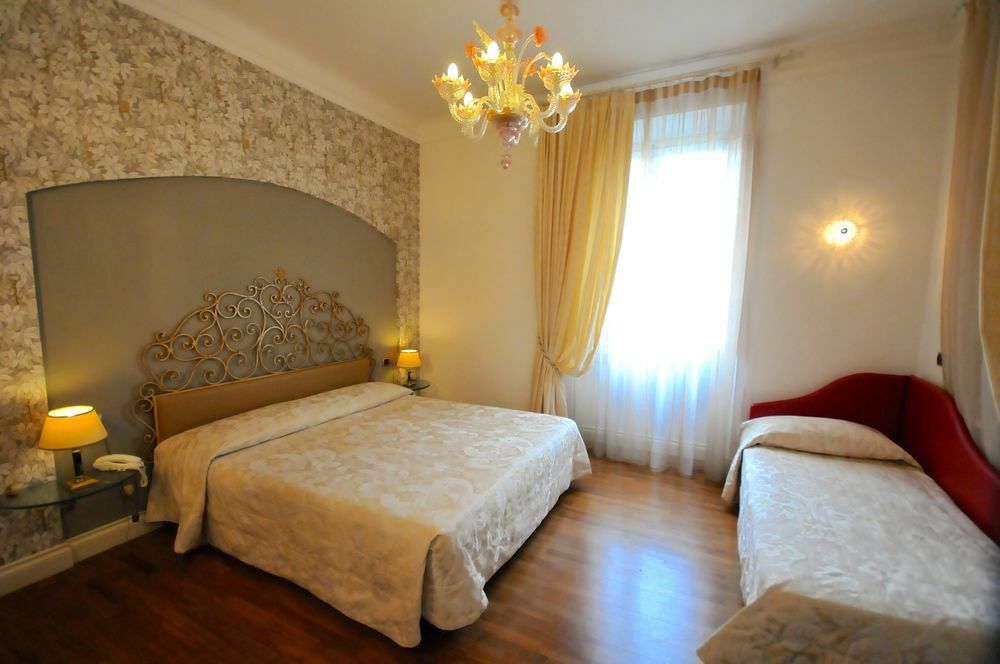 C-Hotels De Rose Palace 佛罗伦萨 外观 照片